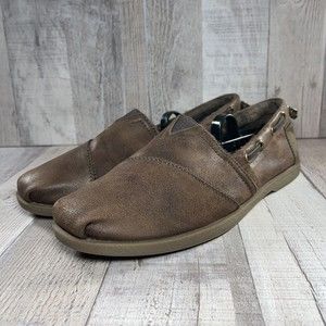 BOBS by Skechers Chill Luxe Buttoned Up Women's Leather Slip On Flats Size 9.5